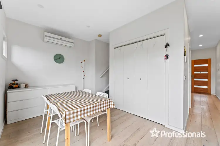 Fourth view of Homely townhouse listing, 4/16 Alfred Grove, Oakleigh East VIC 3166