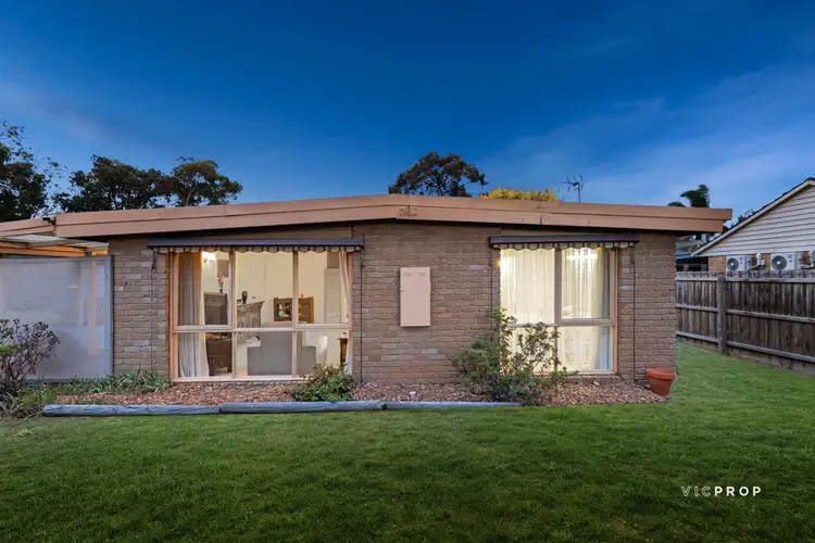 19 Hayward Road, Ferntree Gully VIC 3156