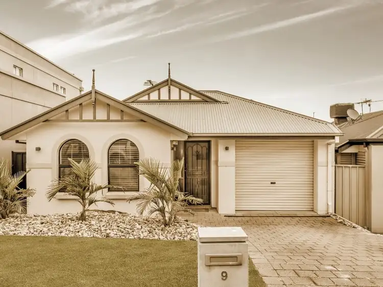 9 Station Crescent, Sheidow Park SA 5158