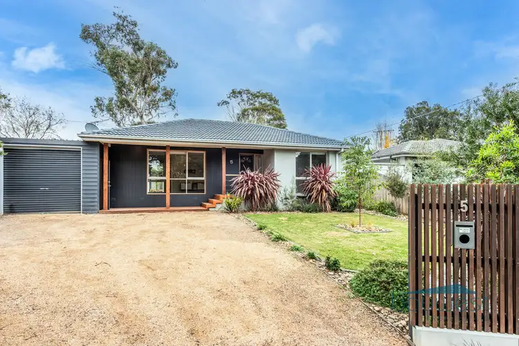 5 Teal Court, Hastings VIC 3915