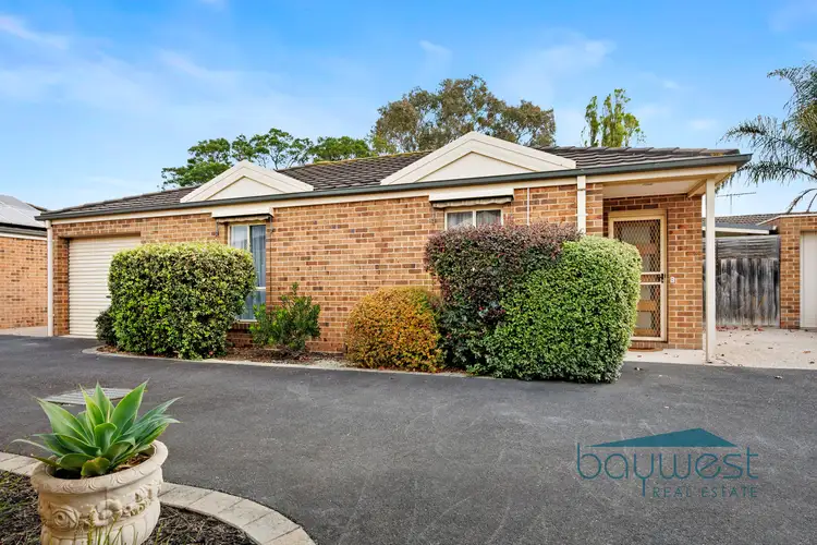 2/5 Douglas Street, Hastings VIC 3915