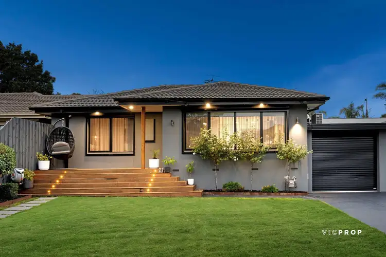 2/27 Ross Street, Ferntree Gully VIC 3156