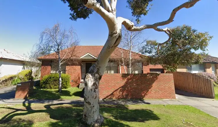2/6 Station Street, Cranbourne VIC 3977