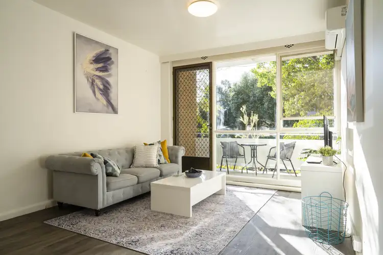 2/22 Eildon Road, St Kilda VIC 3182