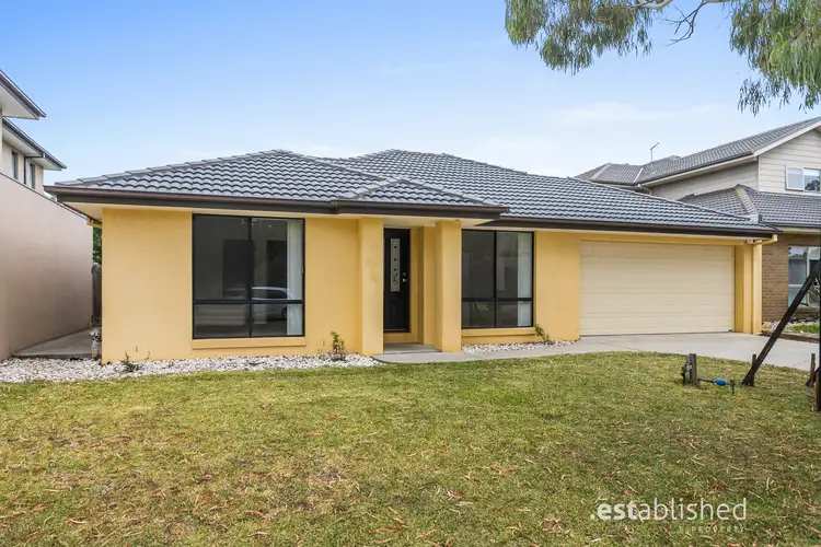12 Monterey Bay Drive, Sanctuary Lakes VIC 3030