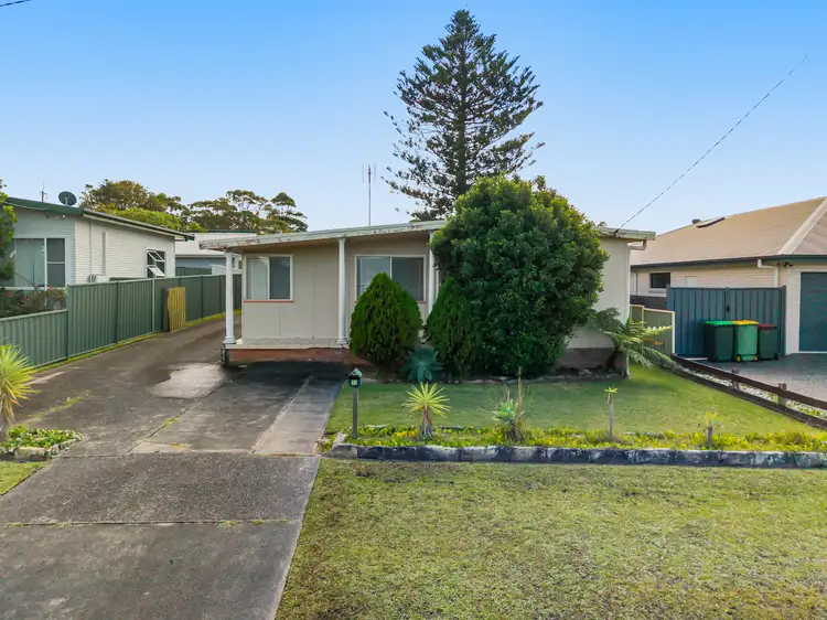 32 Beachcomber Parade, Toukley NSW 2263