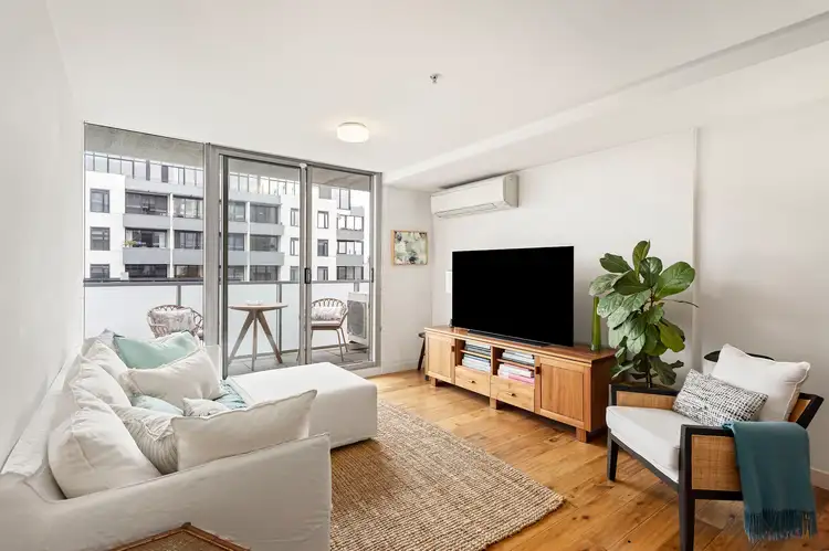 613/101 Bay Street, Port Melbourne VIC 3207