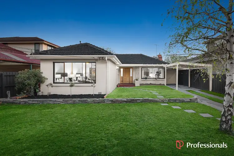 10 Swinden Avenue, Cheltenham VIC 3192