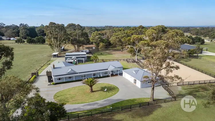 220 Smiths Lane, Cranbourne South VIC 3977