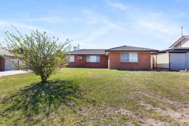 50 Warburton Crescent, Werrington County NSW 2747