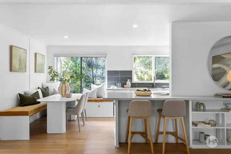 10 Beach Hill Avenue, Somers VIC 3927