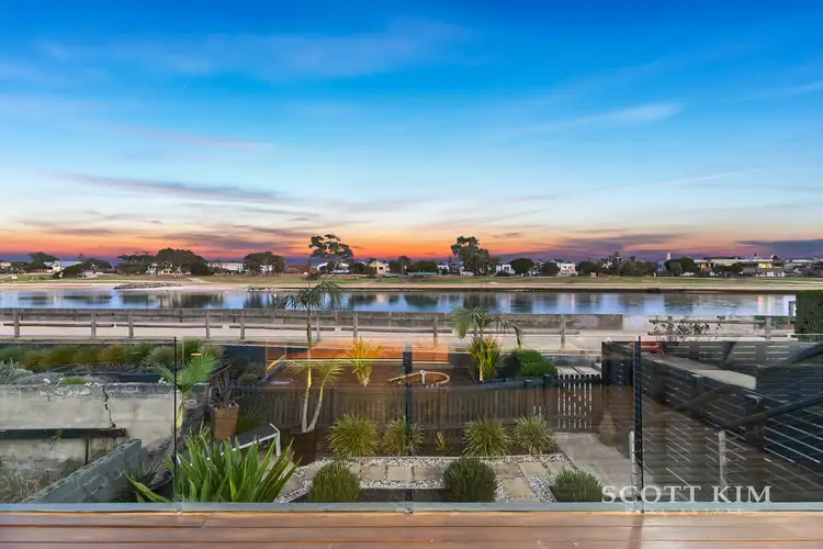 2/22 Mascot Avenue, Bonbeach VIC 3196