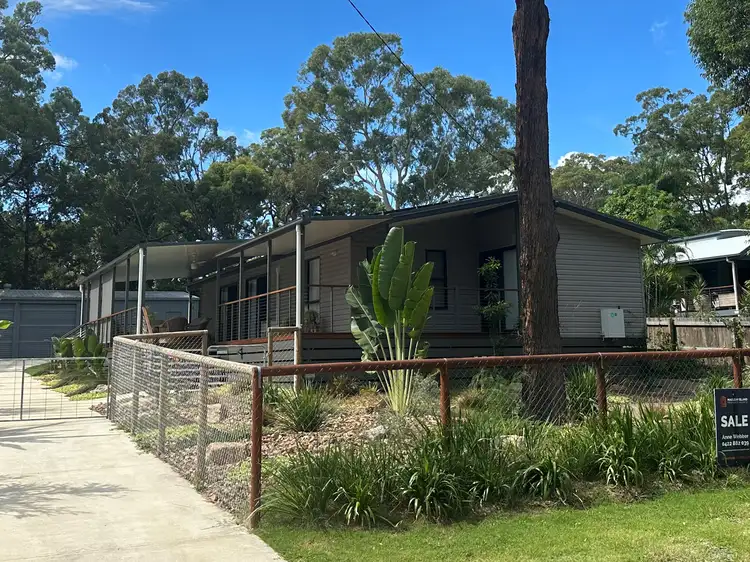 22 Coast Road, Macleay Island QLD 4184