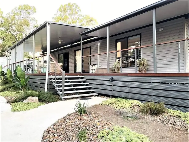 22 Coast Road, Macleay Island QLD 4184