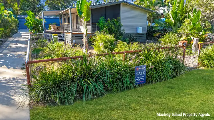 22 Coast Road, Macleay Island QLD 4184
