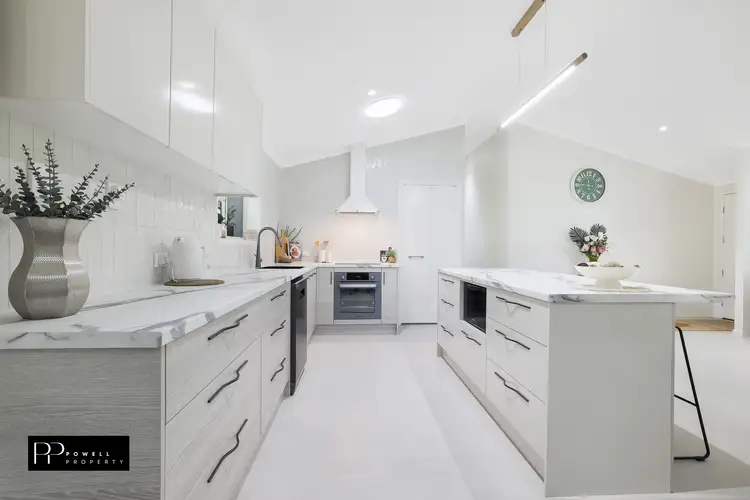 36 Rowlands Road, Burnett Heads QLD 4670