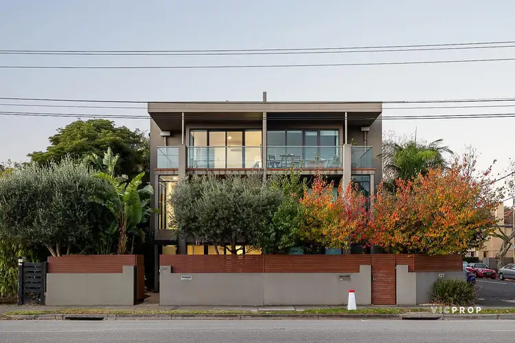 1/127 Ormond Esplanade, Elwood VIC 3184