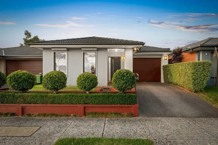 117 Selandra Boulevard, Clyde North VIC 3978
