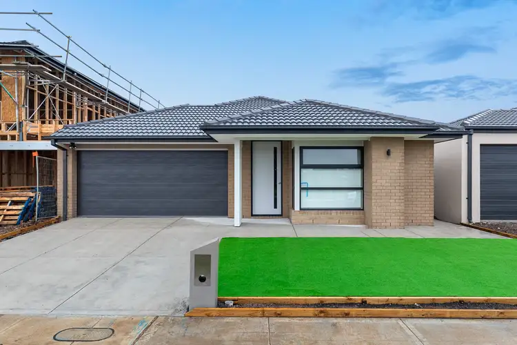 40 Dulcis Street, Manor Lakes VIC 3024