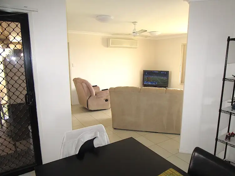 Fifth view of Homely house listing, 2 Kerrie Meares Crescent, Gracemere QLD 4702