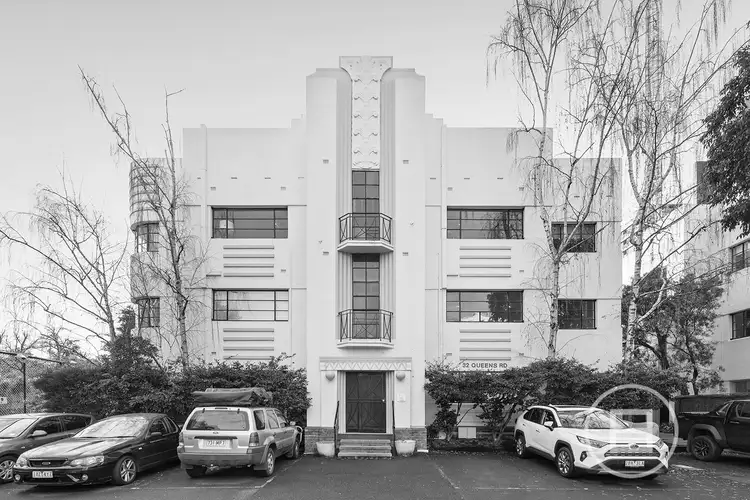 10/32 Queens Road, Melbourne VIC 3004