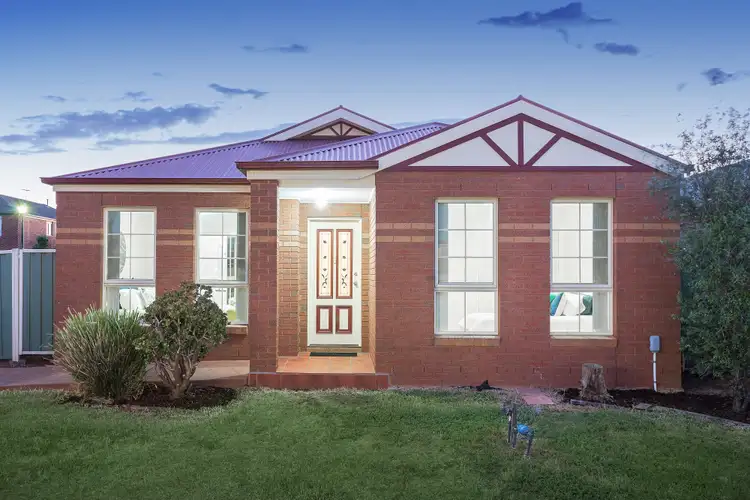 10 Sian Lane, Point Cook VIC 3030