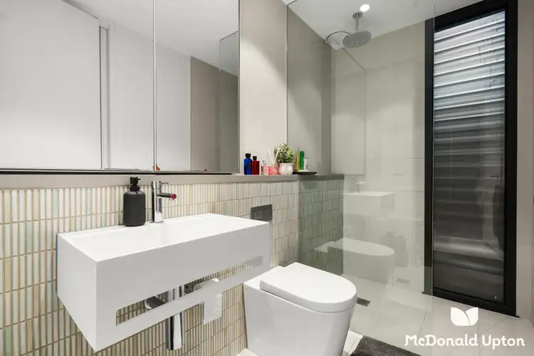 Fifth view of Homely apartment listing, 6/26 Leonard Crescent, Ascot Vale VIC 3032