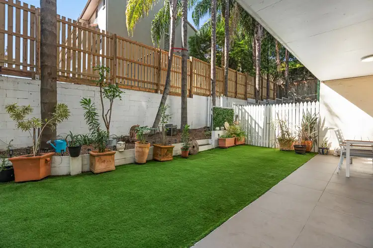 Second view of Homely unit listing, 2/11 Lima Street, Auchenflower QLD 4066