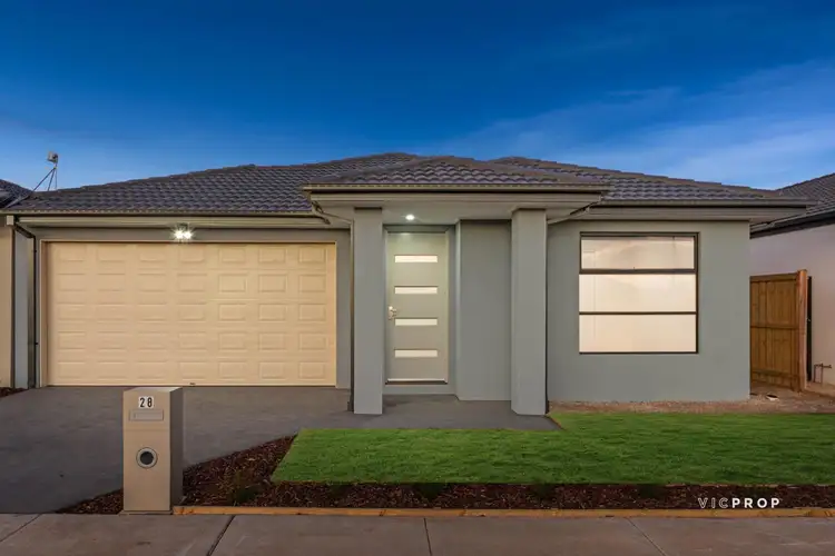 28 Palmdale Crescent, Mambourin VIC 3024
