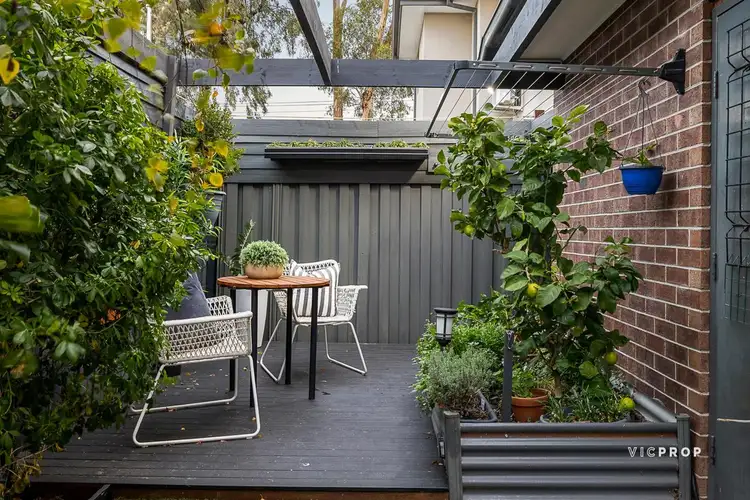 Fifth view of Homely townhouse listing, 4/104 George Street, St Albans VIC 3021