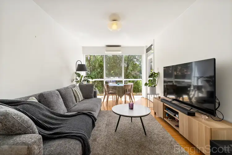26 Charnwood Crescent
