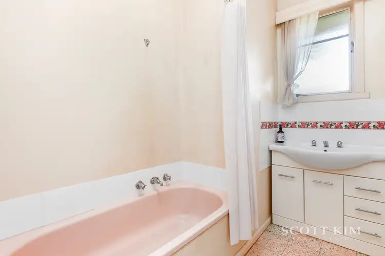 Sixth view of Homely house listing, 3 Orrell Court, Mount Waverley VIC 3149