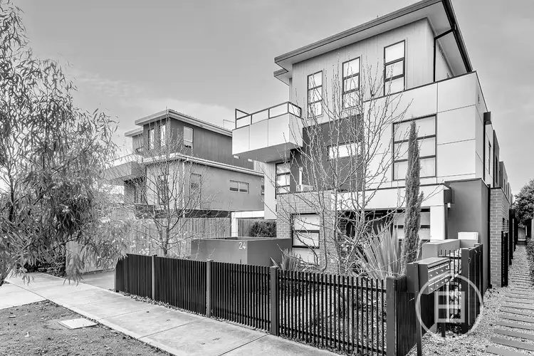 6/24 Winifred Street, Essendon VIC 3040