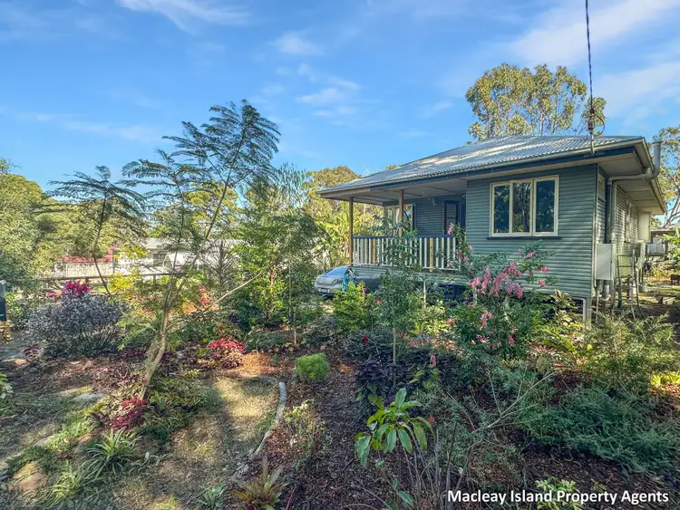 15 Heron Street, Macleay Island QLD 4184