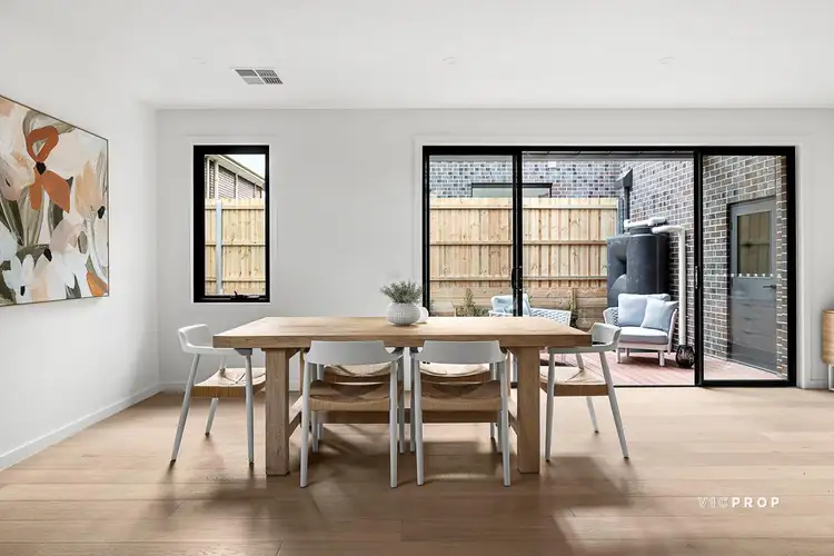 Fourth view of Homely house listing, 33 Buckingham Crescent, Doncaster VIC 3108