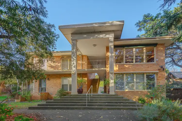 4/5 Stonehaven Court, Toorak VIC 3142