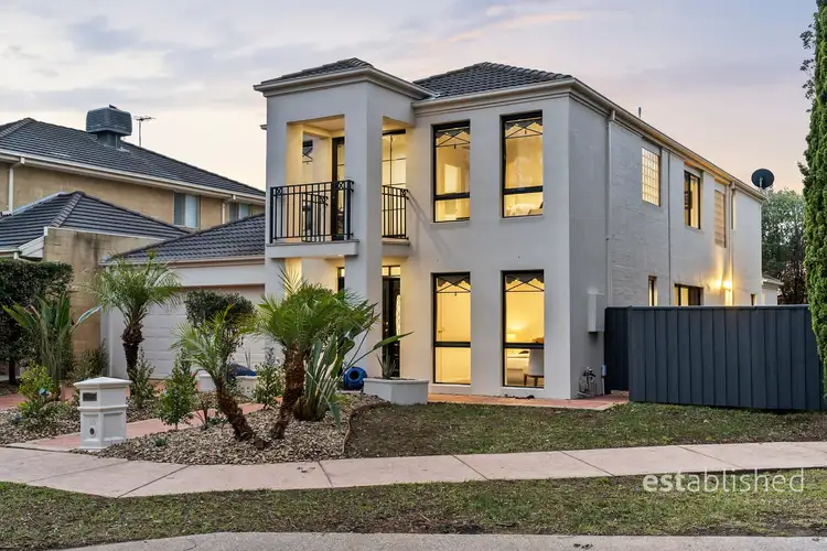 24 Tournament Drive, Sanctuary Lakes VIC 3030