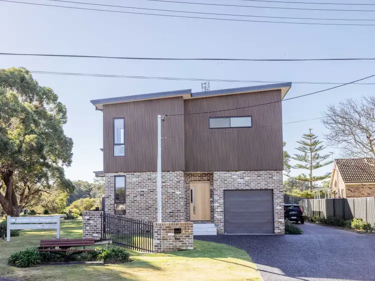 32 Charles Avenue, Minnamurra NSW 2533