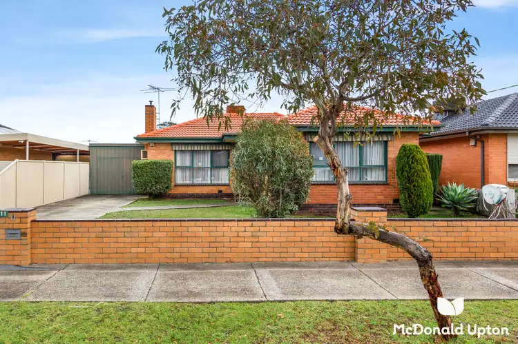 11 Oulton Street, Fawkner VIC 3060
