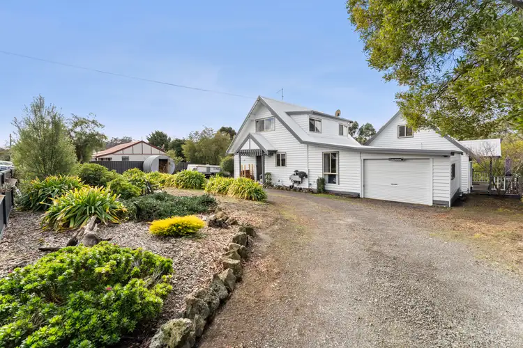 163 Main Road, Hepburn VIC 3461