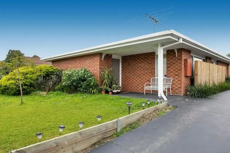 Main view of Homely unit listing, 1/24 Amber Crescent, Narre Warren VIC 3805