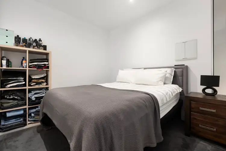 Fourth view of Homely apartment listing, 2/2 Maddock Street, Windsor VIC 3181
