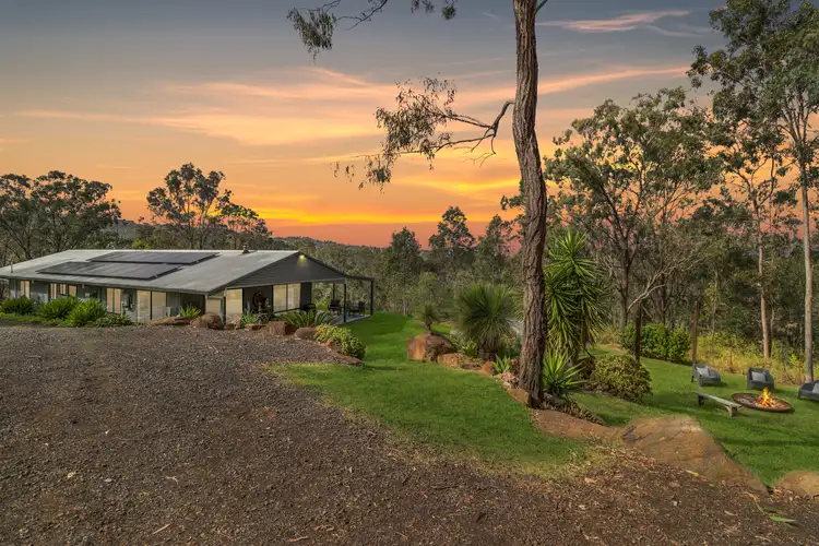 12 Charles Close, Kooralbyn QLD 4285