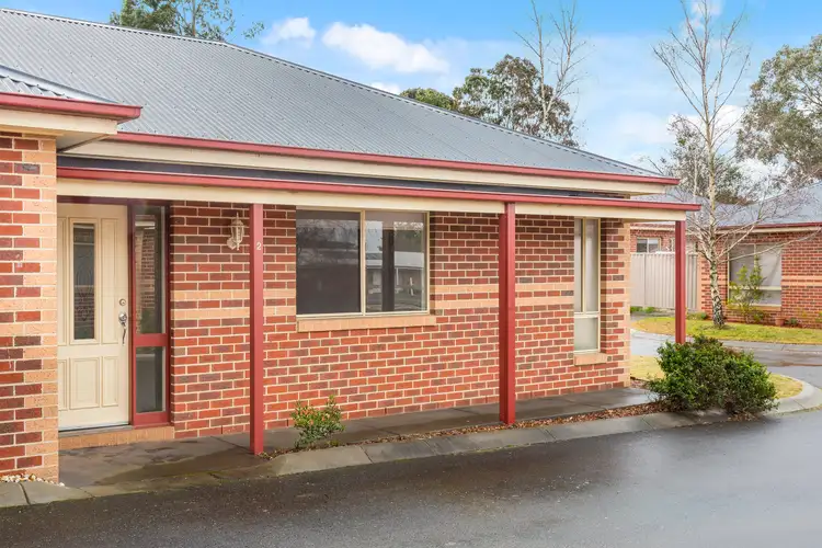 Second view of Homely unit listing, 2/128 Barry Street, Romsey VIC 3434