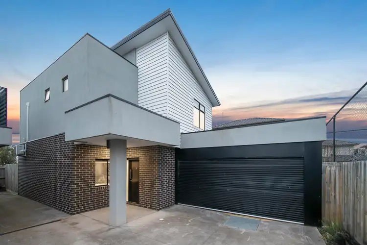8/14 Packard Street, Keilor Downs VIC 3038