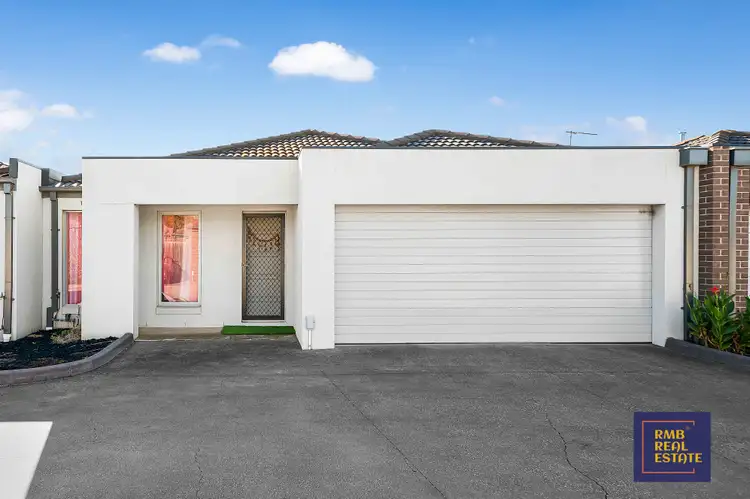 2/32 Parawong Parade, Wyndham Vale VIC 3024