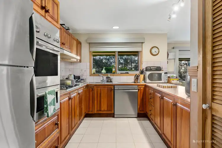 Fifth view of Homely house listing, 1 Silvana Court, Doncaster East VIC 3109