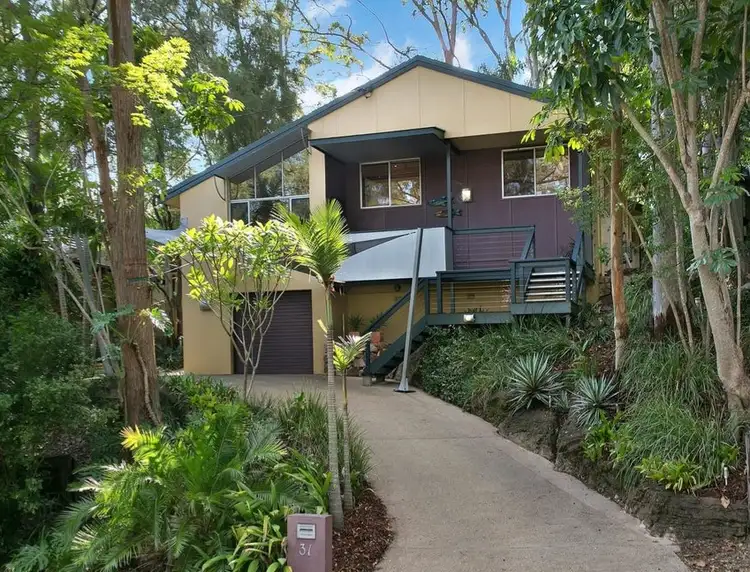 31 Clarina Street, Chapel Hill QLD 4069