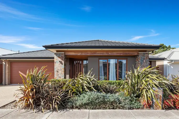 11 Gallagher Way, Mernda VIC 3754