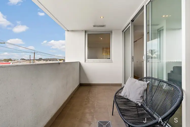 Fourth view of Homely apartment listing, 33/12 Crefden Street, Maidstone VIC 3012